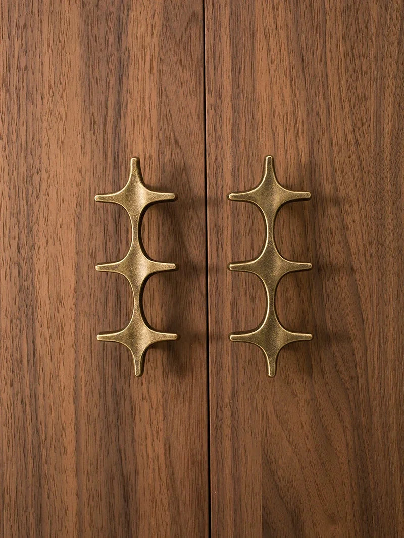 Elegant Vintage Brass Cabinet Pulls for Timeless Style