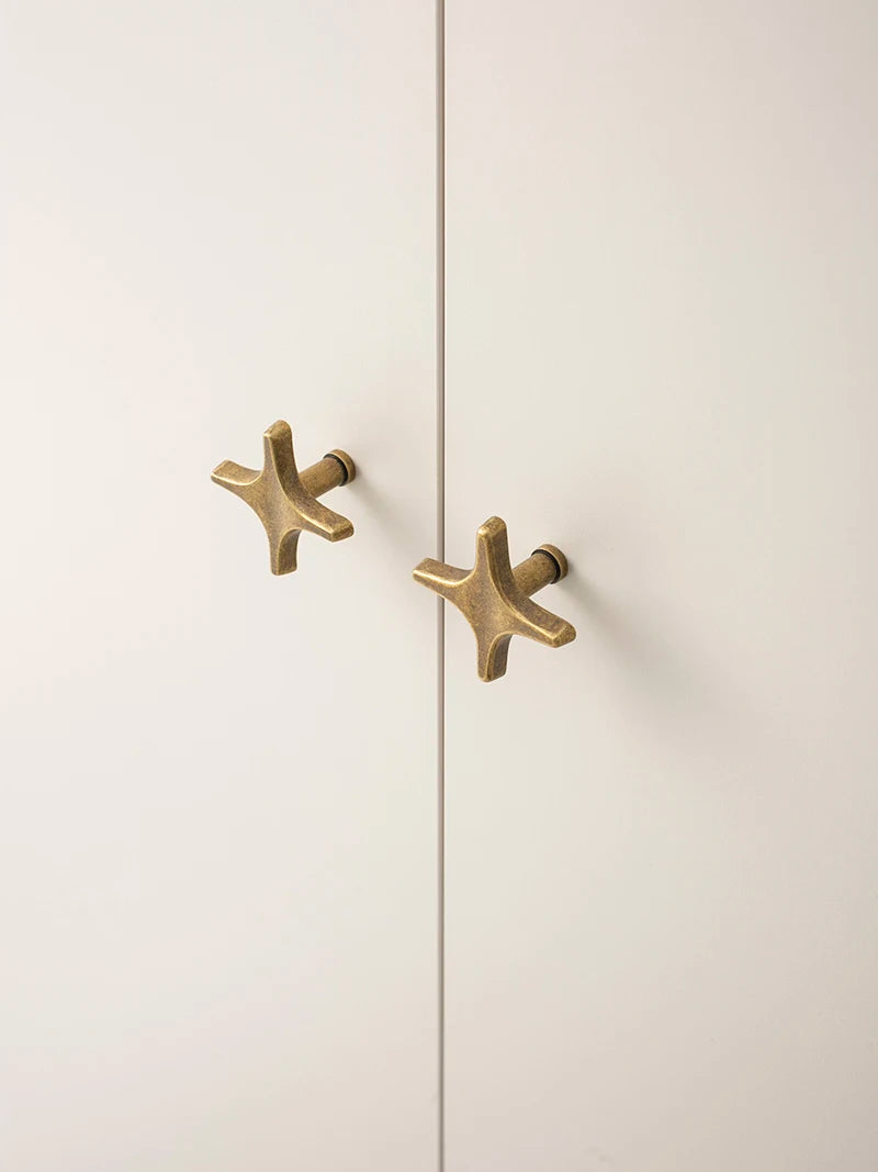 Elegant Vintage Brass Cabinet Pulls for Timeless Style