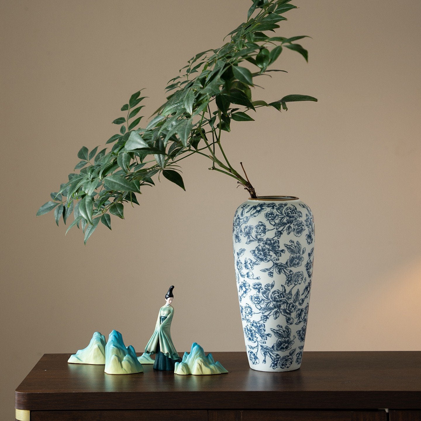 Elegant Porcelain Vase Set in Classic Blue and Gold