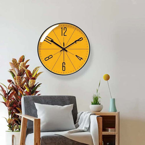 Chic Contemporary Wall Timepiece for Any Space