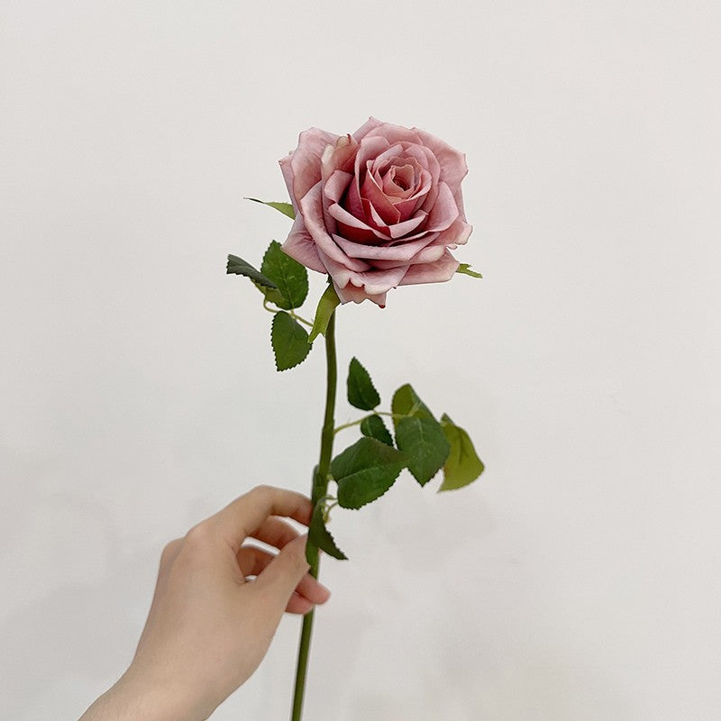 Elegant Vintage Silk Bloom for Timeless Decor