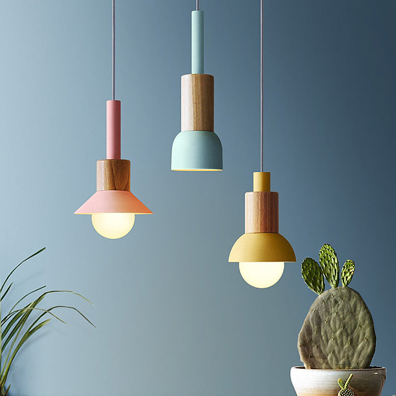 Chic Wooden Cone Pendant Light for Modern Spaces