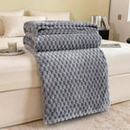 Cozy Plush Throw Blanket in Soft Checkered Velvet for Sofa and Bed