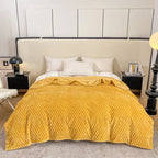 Cozy Plush Throw Blanket in Soft Checkered Velvet for Sofa and Bed