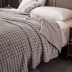 Cozy Plush Fleece Blanket – Double-Sided Plaid for Warmth