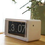 Vintage Style Flip Clock with Automatic Time Display
