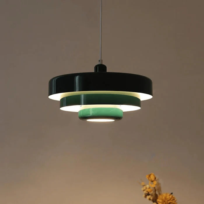 Retro Metal Pendant Light – Vintage LED Fixture for Contemporary Spaces