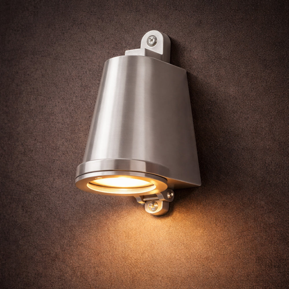 Modern Metal Outdoor Wall Lamp with Warm Light for Exterior Spaces