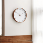 Round Wooden Wall Clock – Silent Nordic Style Timekeeper