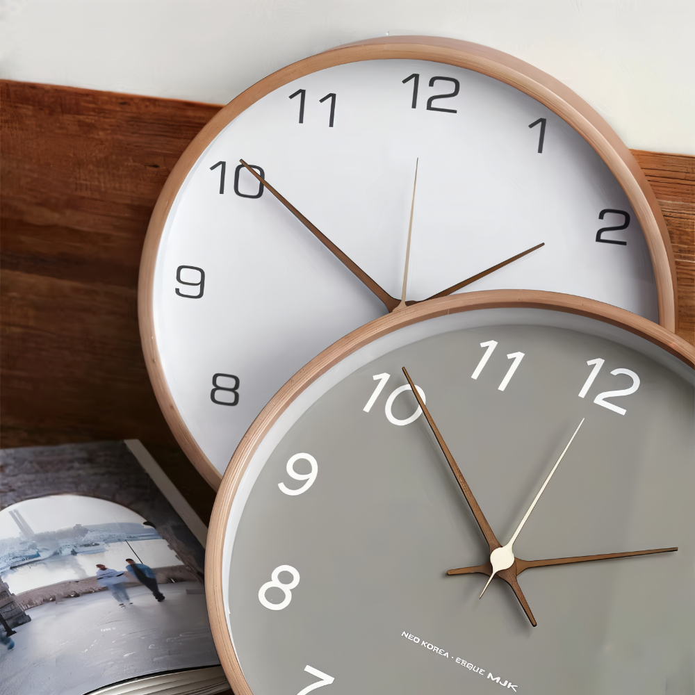 Round Wooden Wall Clock – Silent Nordic Style Timekeeper