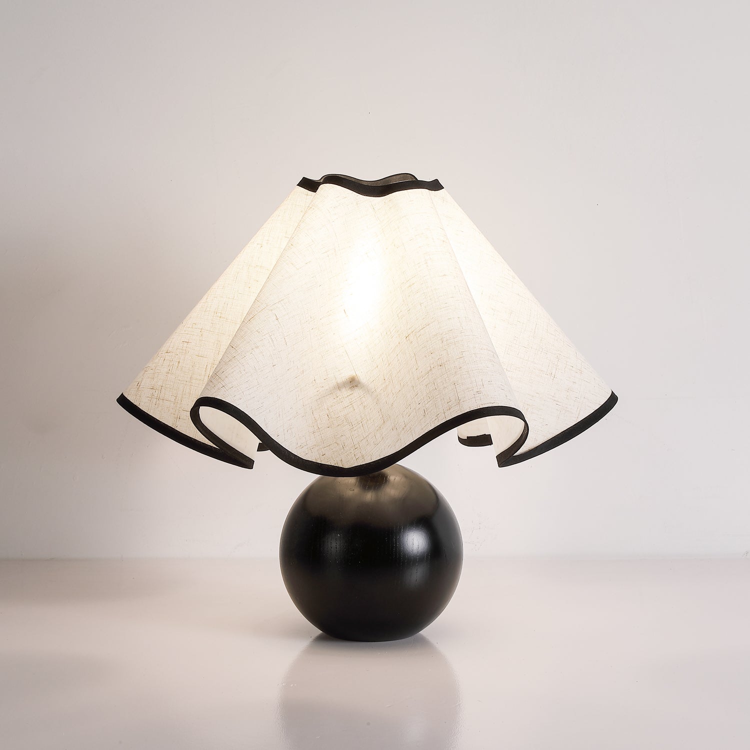 Stylish Table Lamp with Wave Shade Design