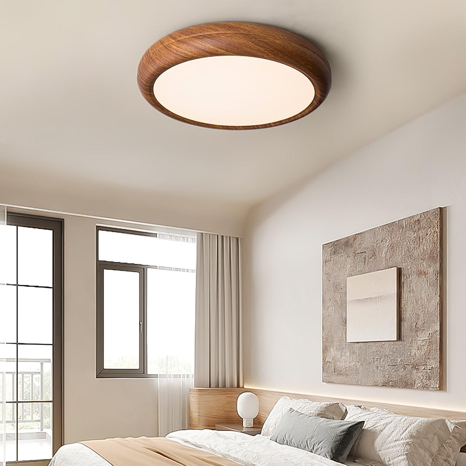 Round Ceiling Light with Woodgrain Finish – Flush Mount Design