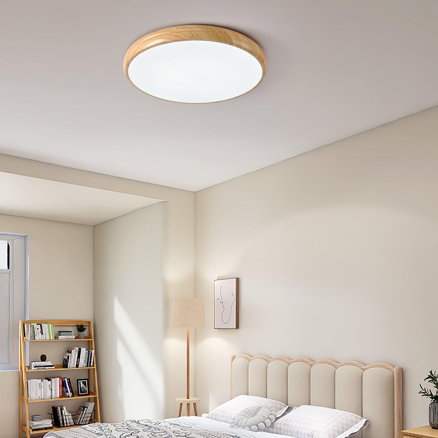 Round Ceiling Light with Woodgrain Finish – Flush Mount Design