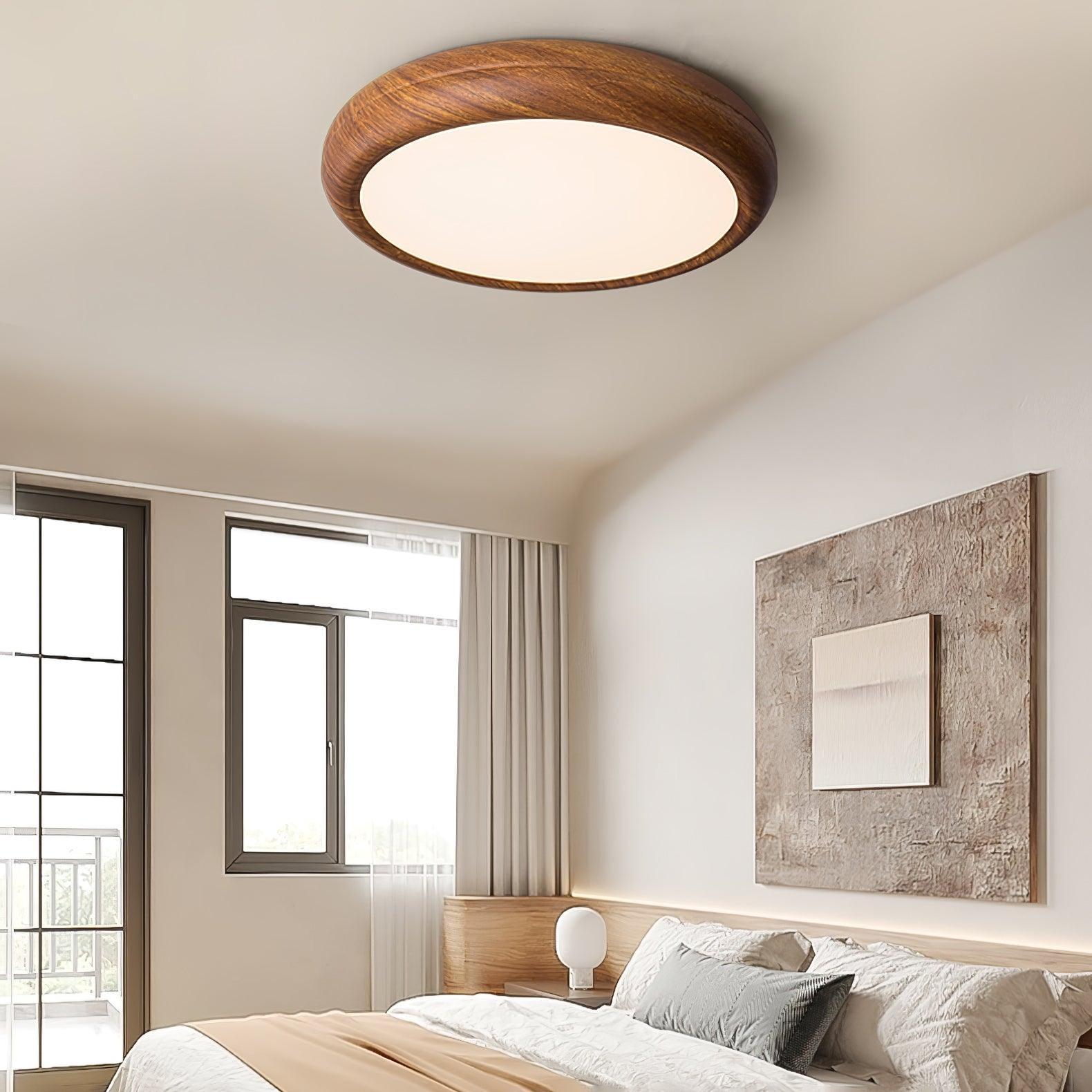 Round Ceiling Light with Woodgrain Finish – Flush Mount Design