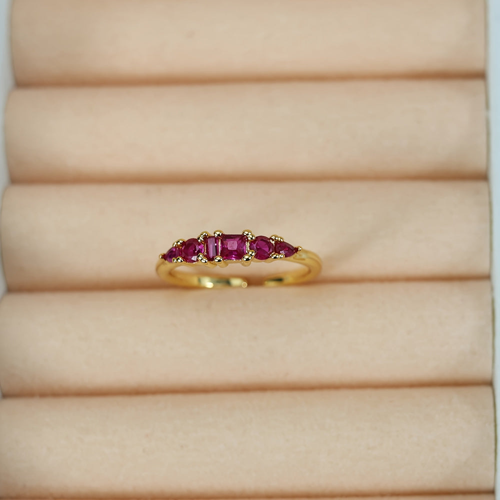 Stackable Gold Rings Set with Rhinestones for Mother's Day