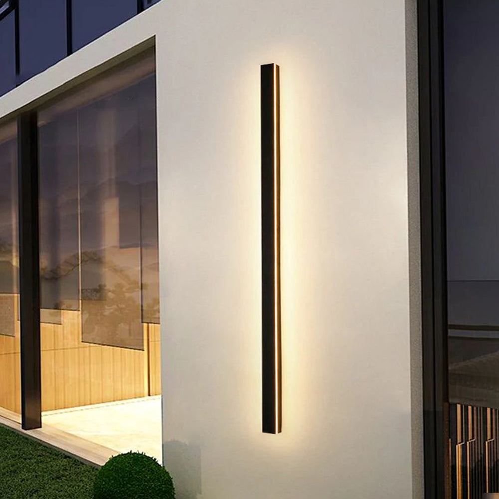 Vertical Wall Light with LED for Architectural Design