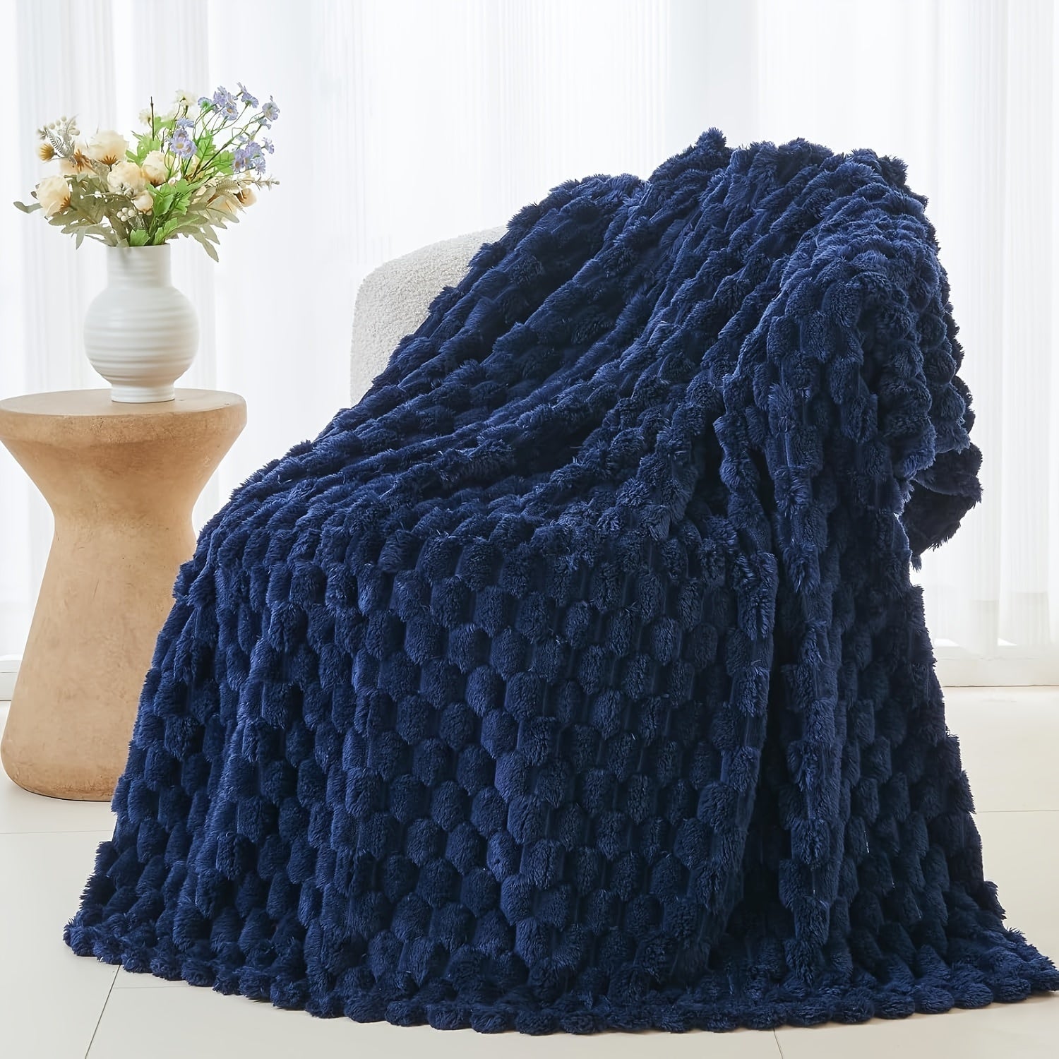 Soft Bubble Fleece Throw Blanket
