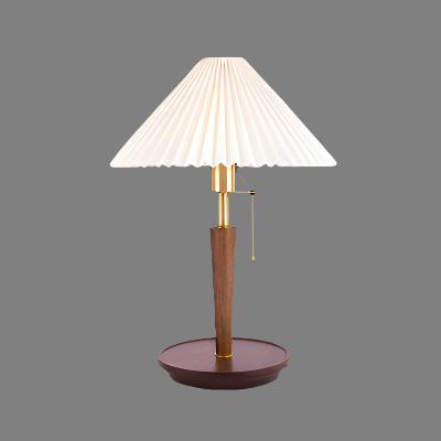 Classic Wood Desk Lamp