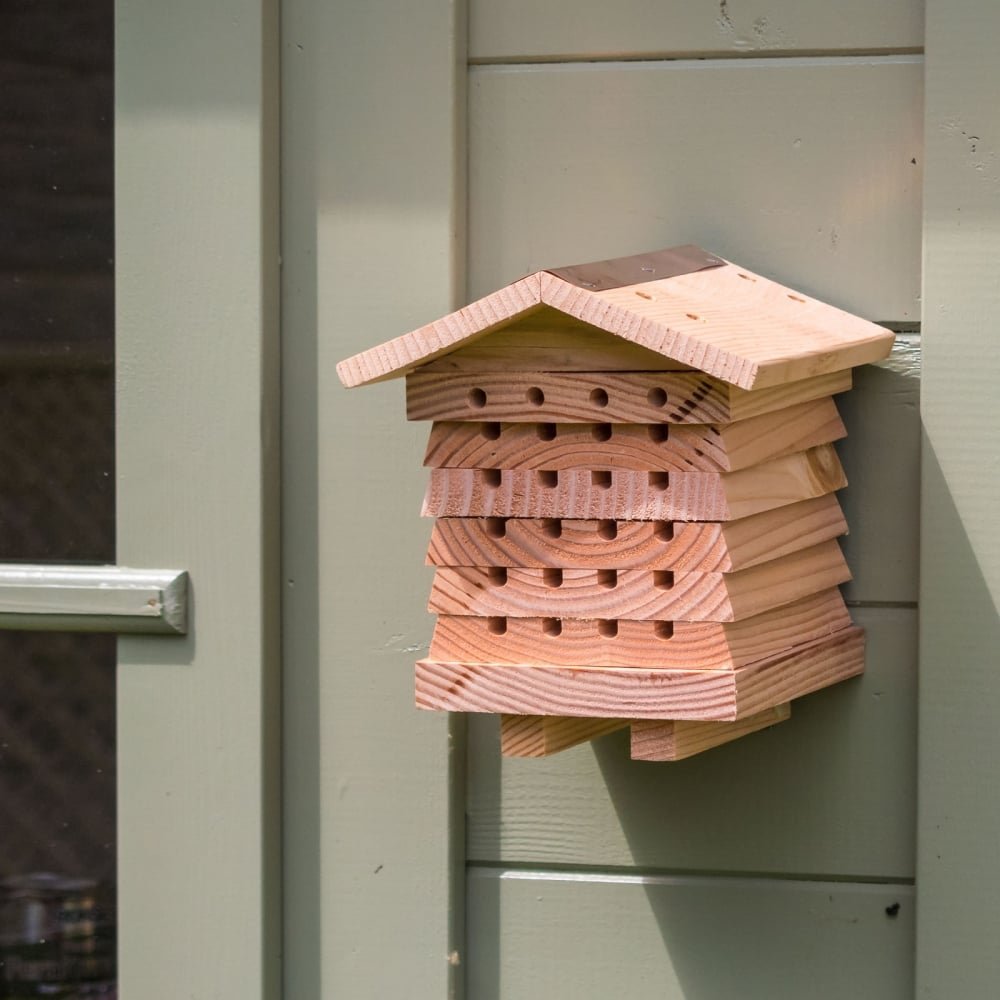 Weatherproof Cedar & Copper Bee Hotel (Multiple Hole Sizes)