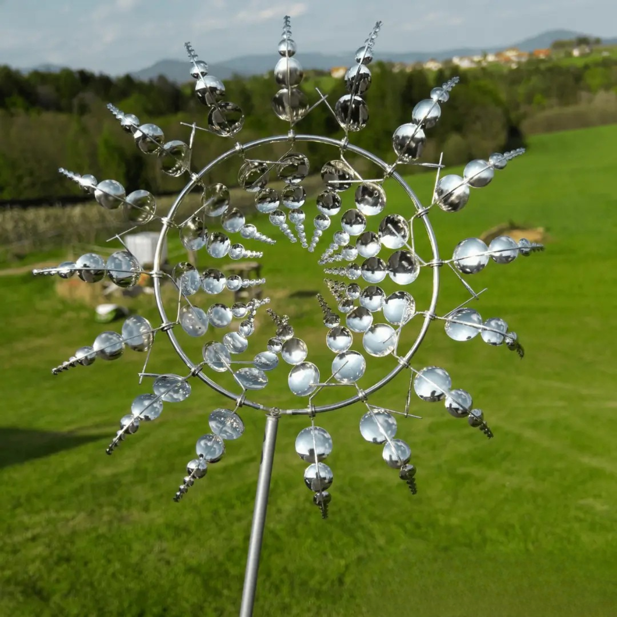 18-Blade Ball-Bearing Weatherproof Garden Windmill