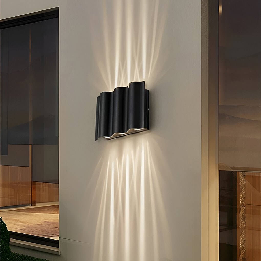 Integrated LED Aluminum Up-Down Outdoor Wall Light (IP54)