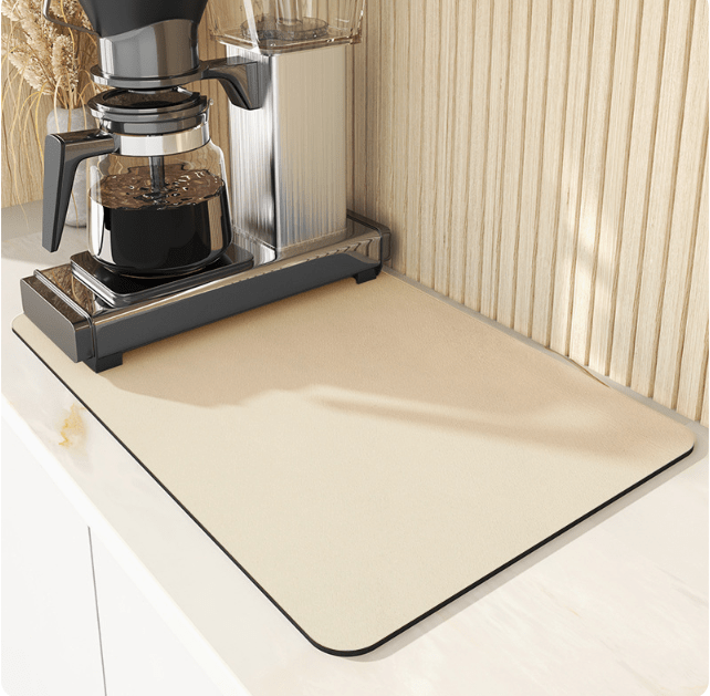 Quick-Dry Kitchen Mat – Absorbent and Space-Saving Design