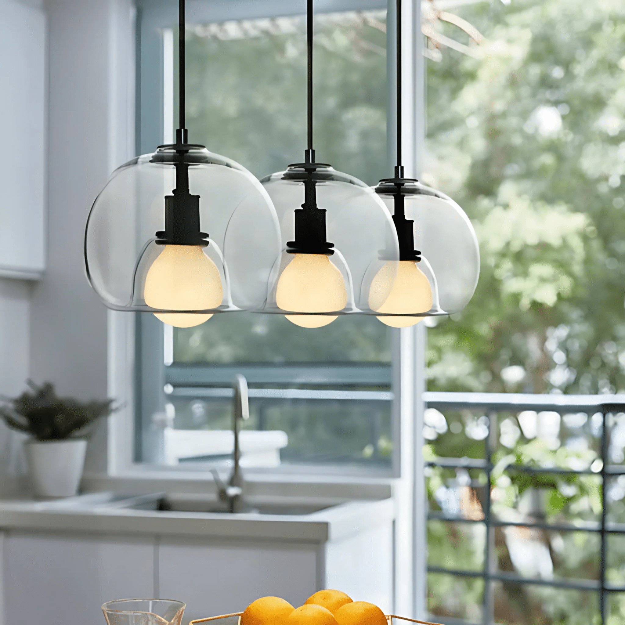 Modern Handblown Glass Pendant Light – Elegant Design