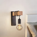 Industrial Style Wall Light Fixture with E27 Socket and Metal Design