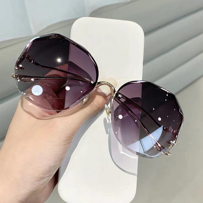 Chic Gradient UV400 Protection Sunglasses