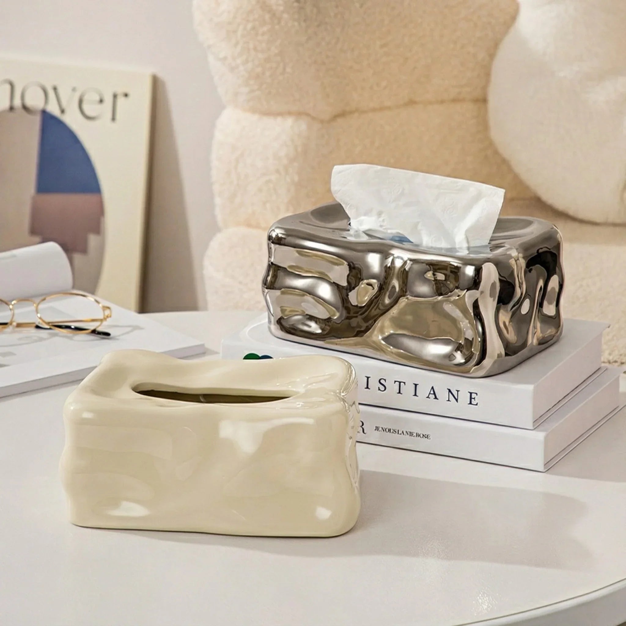 Artistic Wave Ceramic Tissue Holder