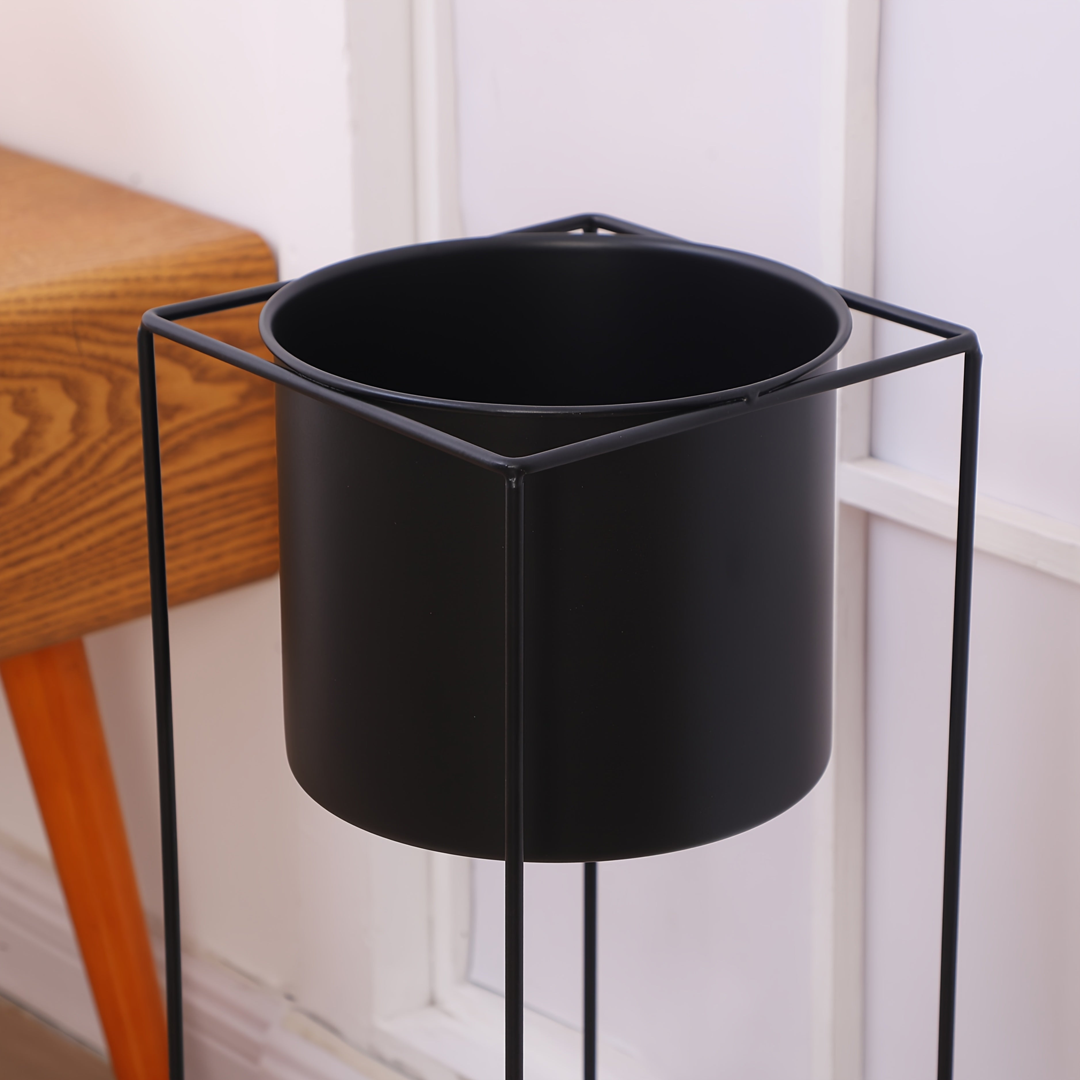 Contemporary Black Rectangular Plant Holder for Indoor Use