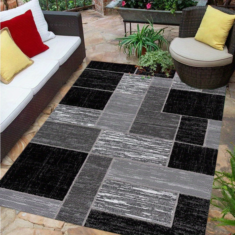 Modern Outdoor Mat in Black and Grey - Coastal Grid Design