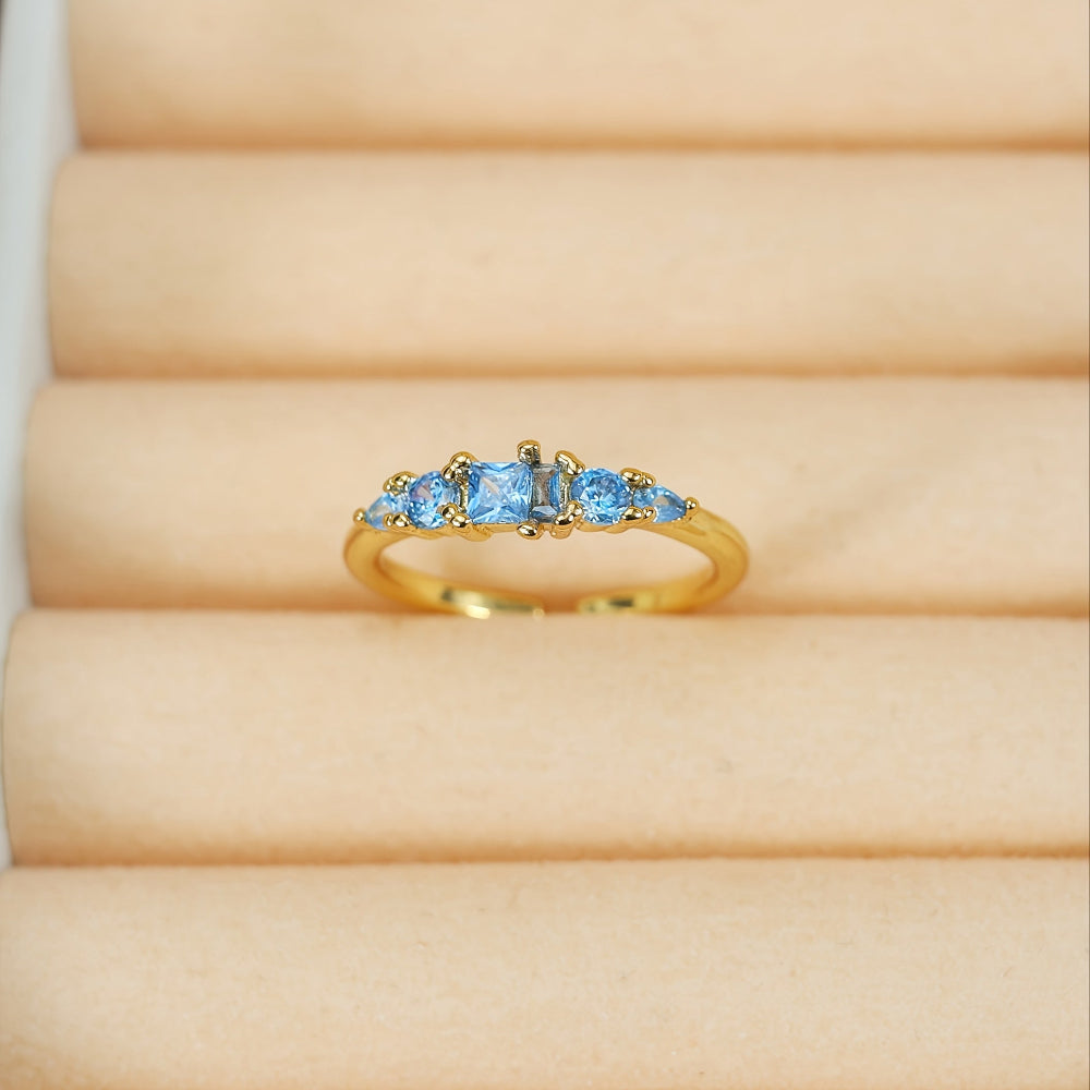 Stackable Gold Rings Set with Rhinestones for Mother's Day