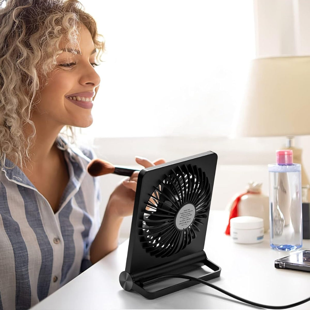 Portable Clip-On Desktop Fan – Compact USB Cooling Box