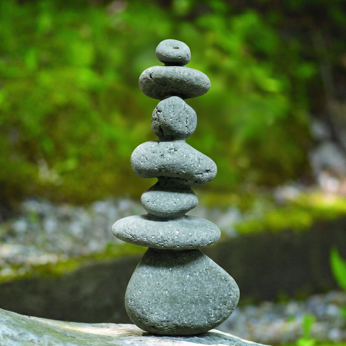 Limestone Garden Cairn Sculpture – Handcrafted Outdoor Decor