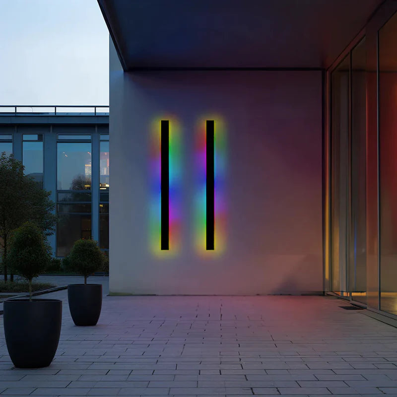 Vertical Wall Light with LED for Architectural Design