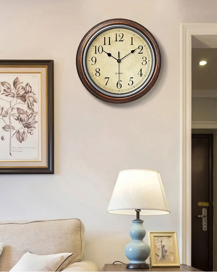 Silent Wall Clock in Vintage Design for Home Decor