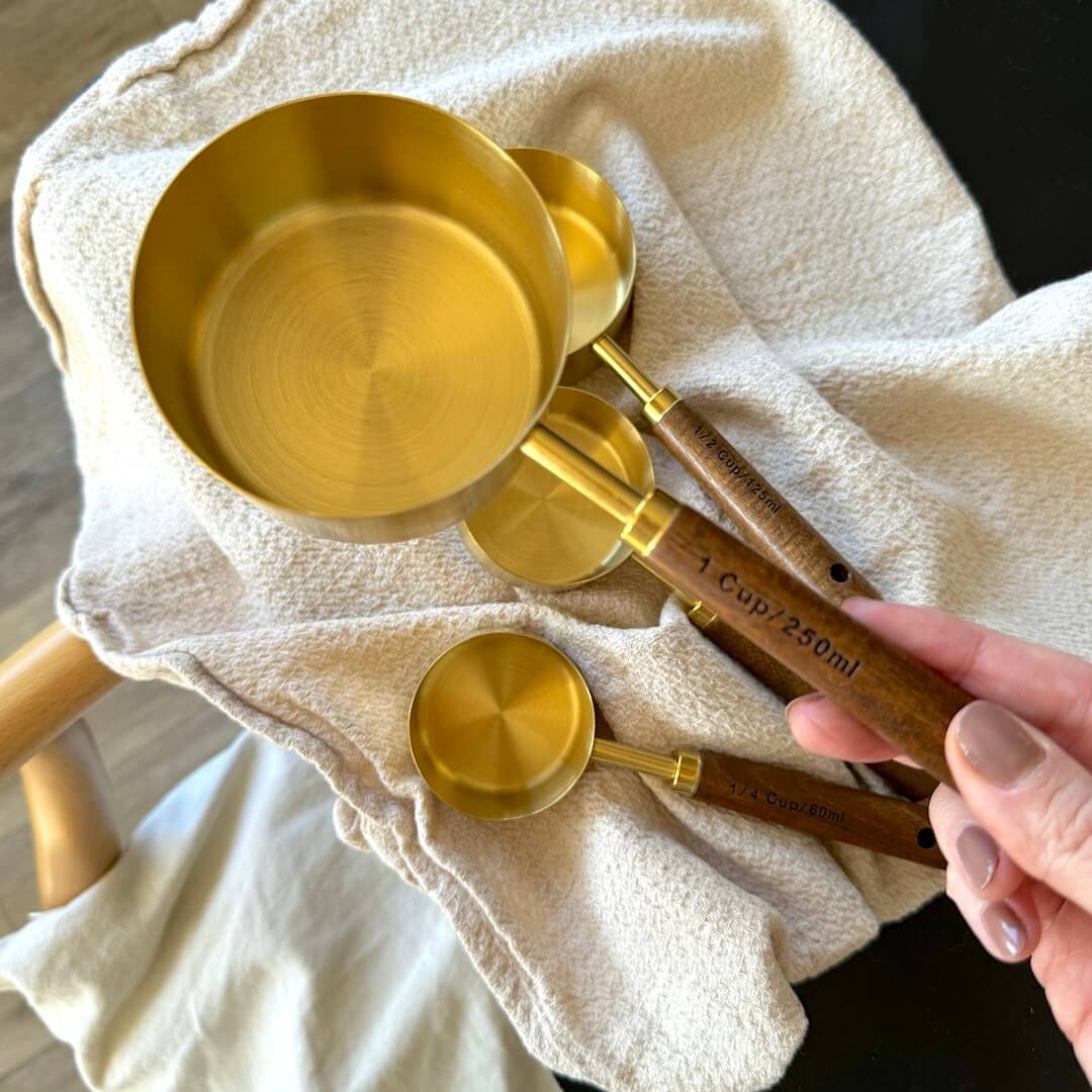 Wooden Handle Measuring Spoon and Cup Set