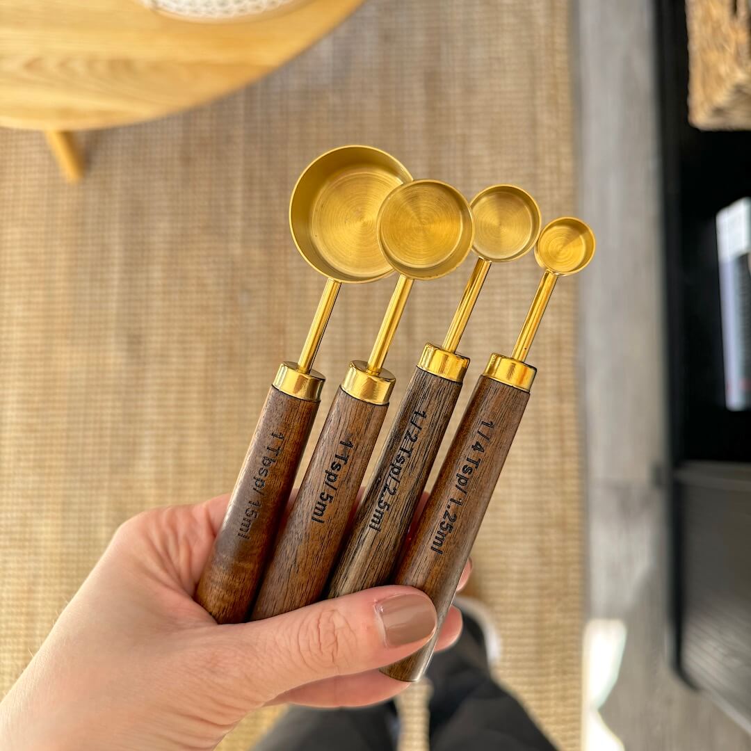 Wooden Handle Measuring Spoon and Cup Set