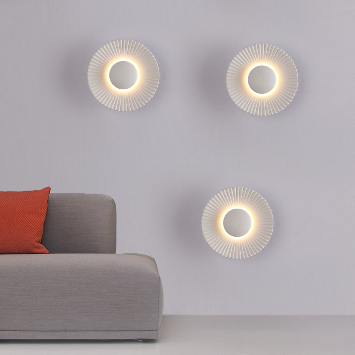 Modern Wall Lamp with Metallic Sun Design