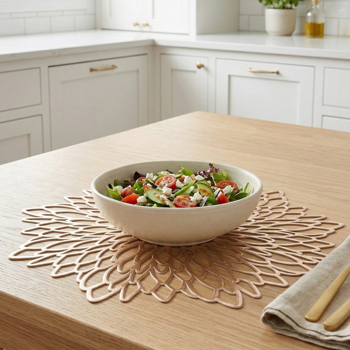 Floral Pattern Round Table Mat with Cut-Out Design