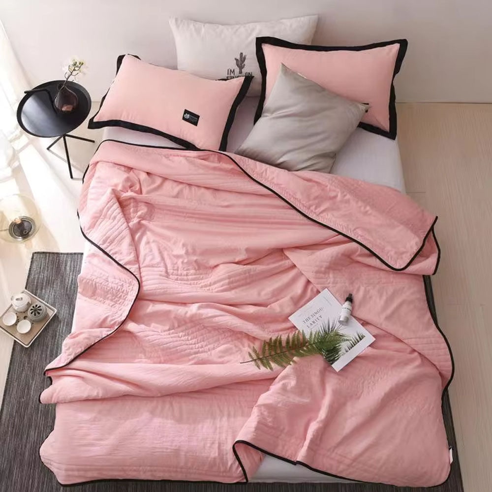 Lightweight Summer Cooling Blanket for Sensitive Skin – Ideal for Hot Sleepers