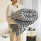 Oversized Plush Throw Blanket – Soft and Textured Comfort